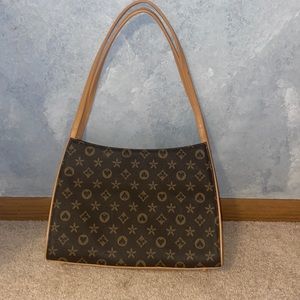 brown purse